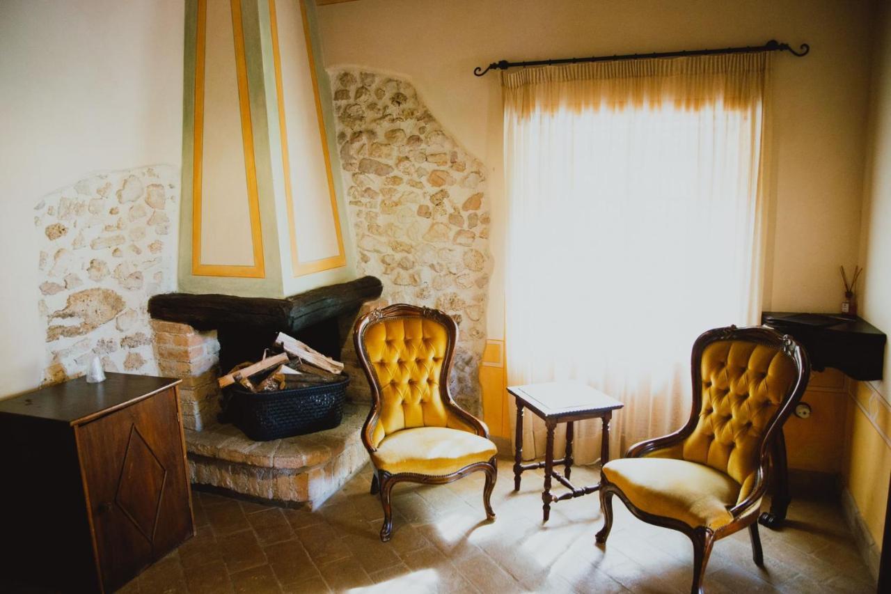 Antico Casale Urbani Guest House Scheggino Екстериор снимка