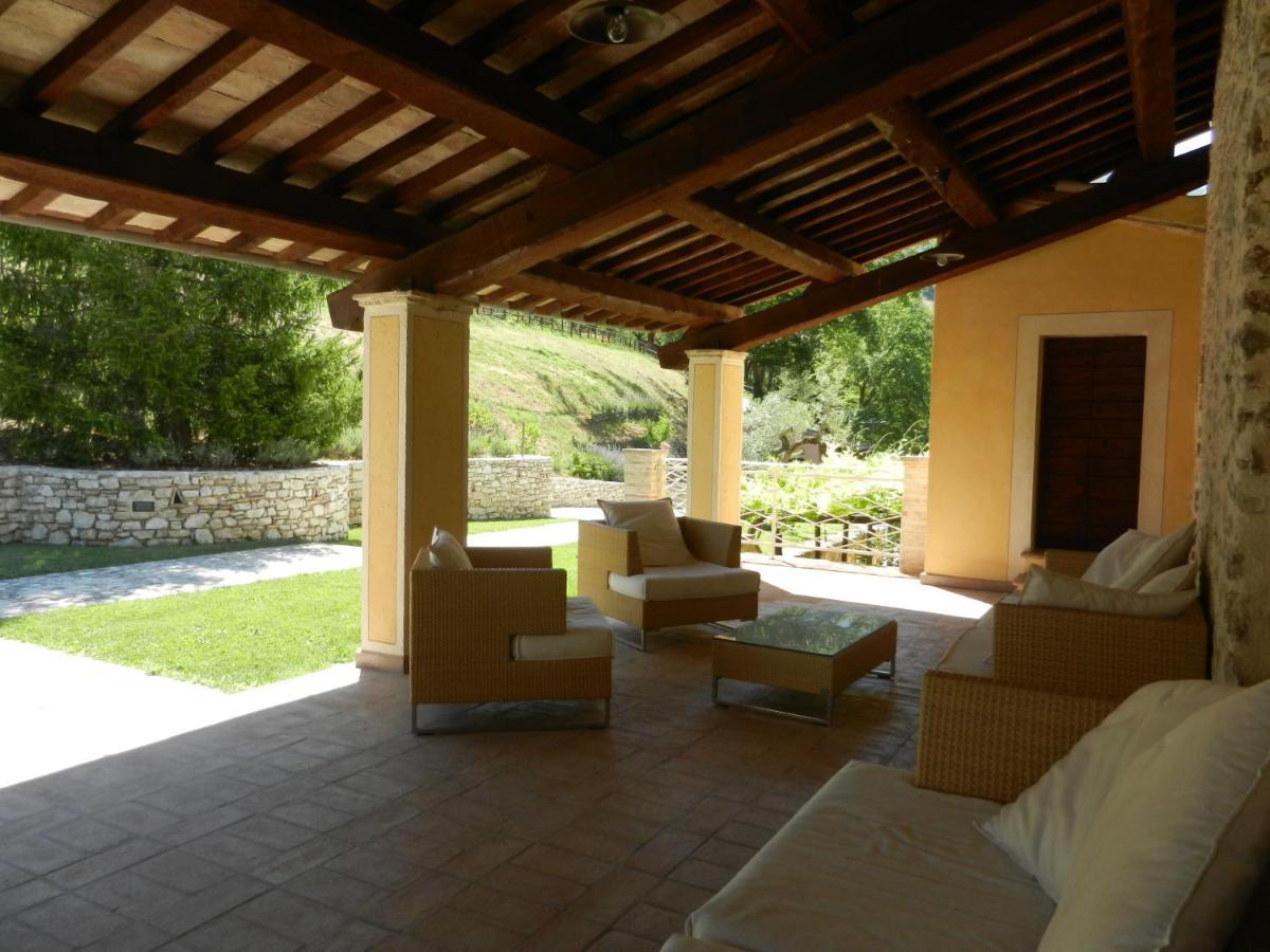 Antico Casale Urbani Guest House Scheggino Екстериор снимка